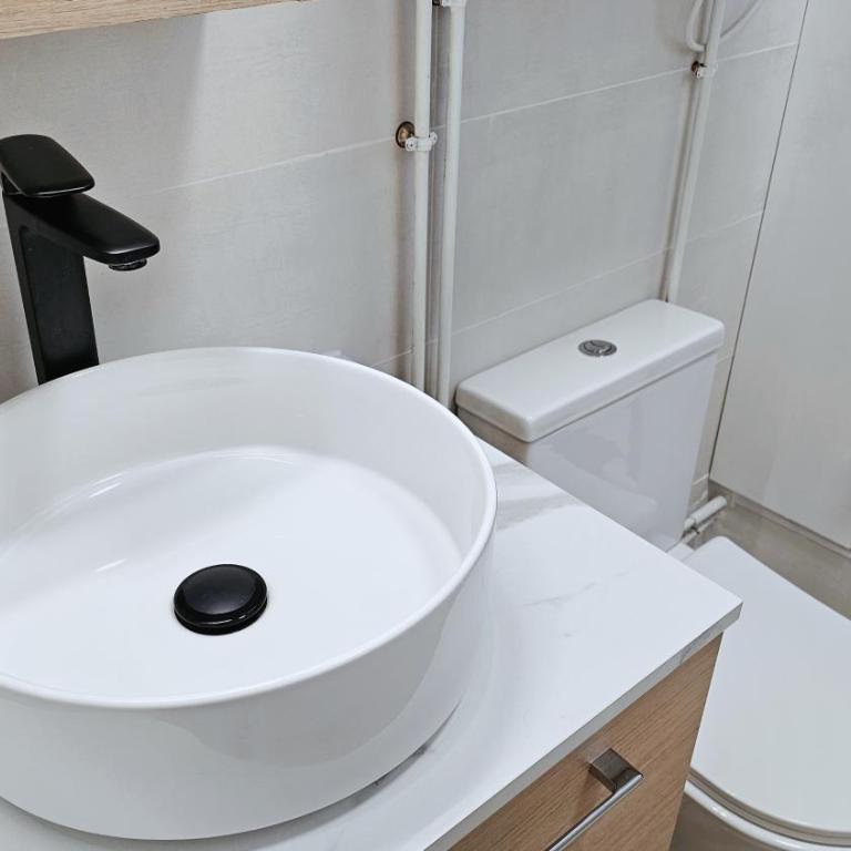 Nice apt quiet comfortable and warm - Appartement 1 Chambre - 8