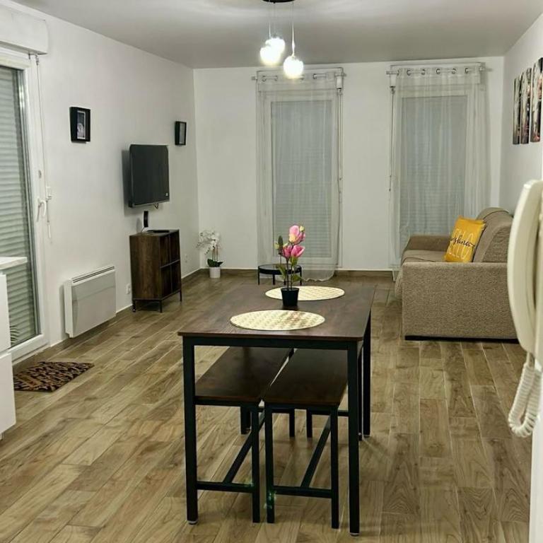 Superbe T2 proche Disneyland calme et verdure - Appartement 1 Chambre - 24