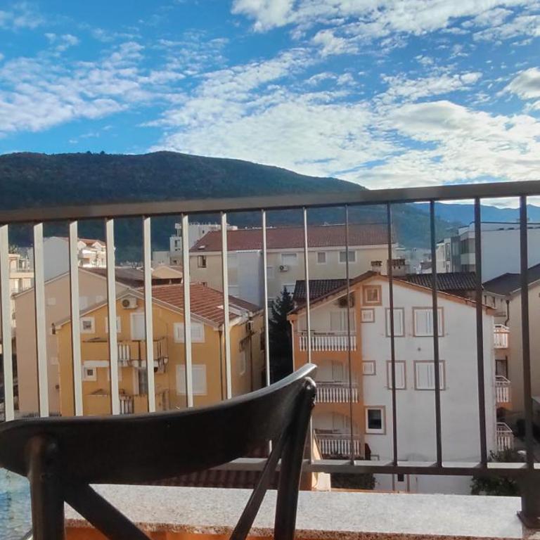 Apartmani Resna Budva - One-Bedroom Apartment with Balcony - 2