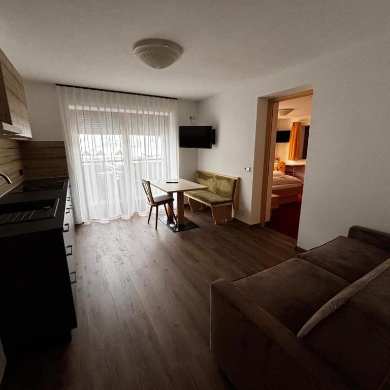 Hotel Laerchenhain - Appartamento con 1 Camera da Letto, Balcone e Vista Montagna - 4
