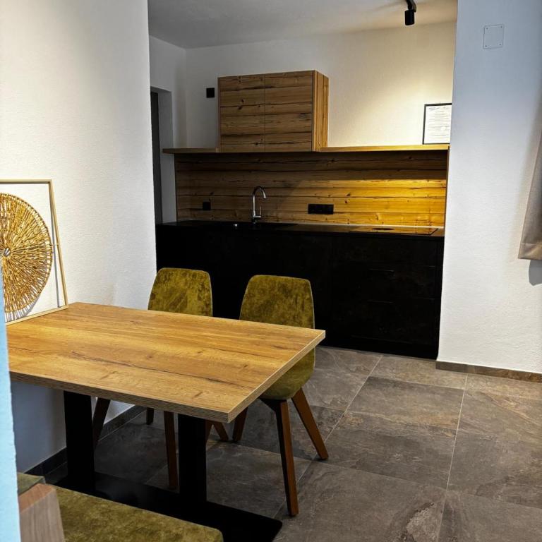 Hotel Laerchenhain - Appartamento con 1 Camera da Letto, Balcone e Vista Montagna - 10