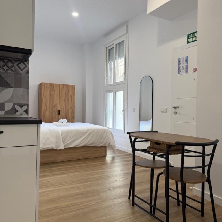 Apartamento Justo al lado de la Estación de Tren y Bus María Zambrano - Apartamento de 1 dormitorio - 14