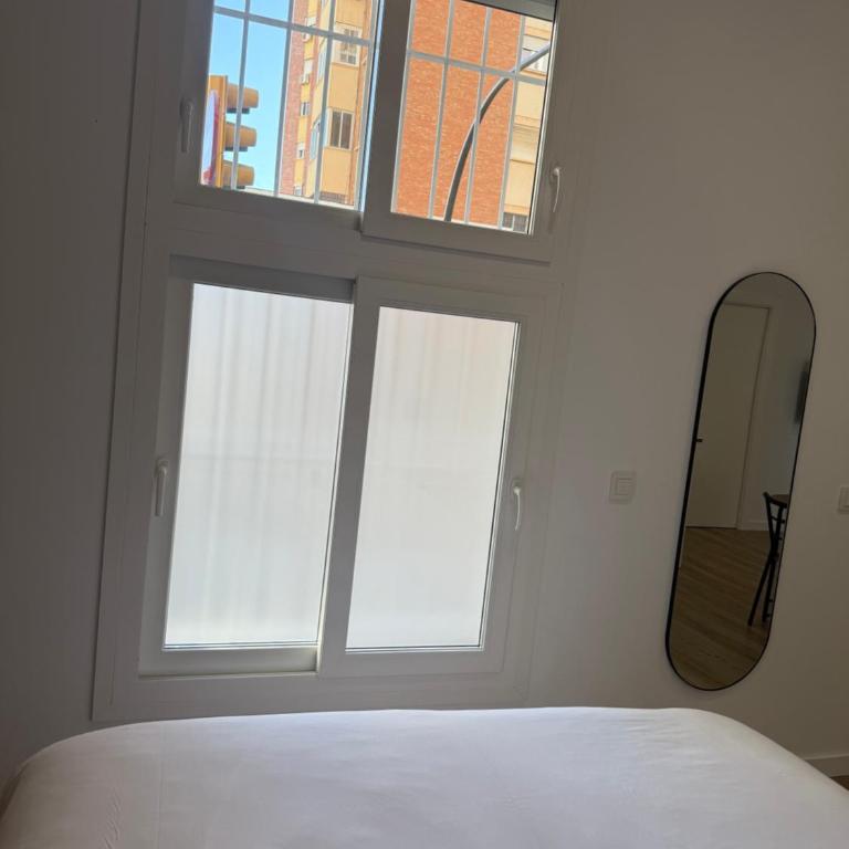 Apartamento Justo al lado de la Estación de Tren y Bus María Zambrano - Apartamento de 1 dormitorio - 21