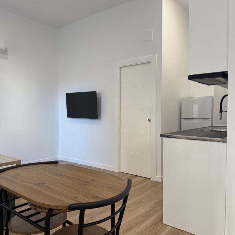 Apartamento Justo al lado de la Estación de Tren y Bus María Zambrano - Apartamento de 1 dormitorio - 23