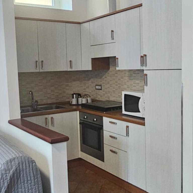 La Casetta - One-Bedroom Apartment - 9