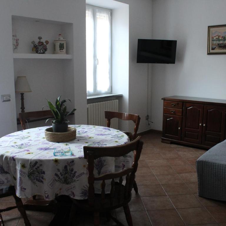 La Casetta - One-Bedroom Apartment - 12