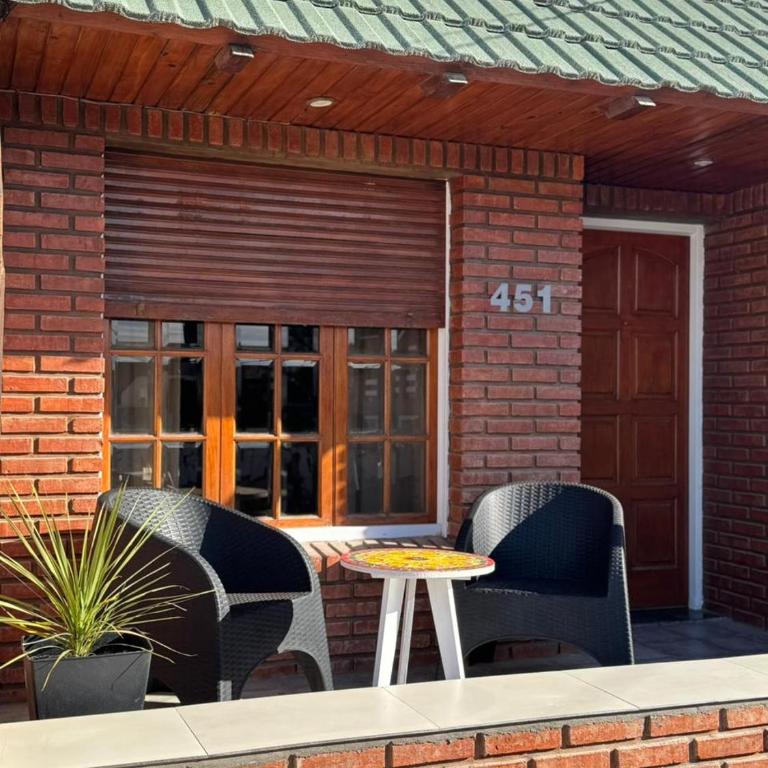 Casa Mia Puerto Madryn - Two-Bedroom Apartment - 1