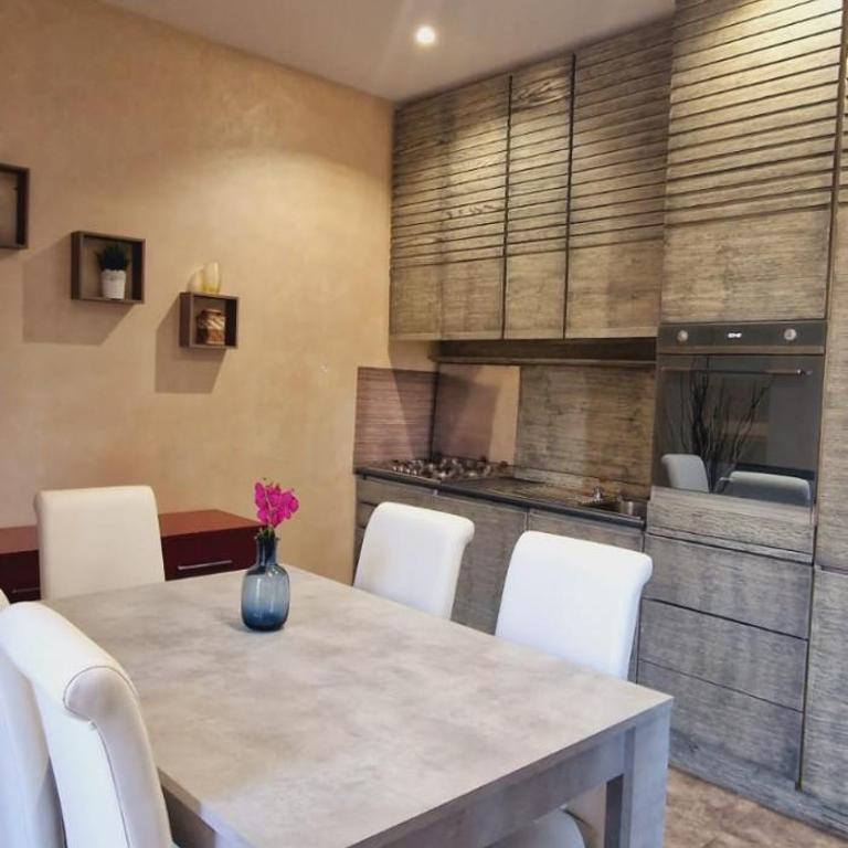 Fornaci Guest House - Appartamento Familiare con 2 Camere da Letto e Vista - 5