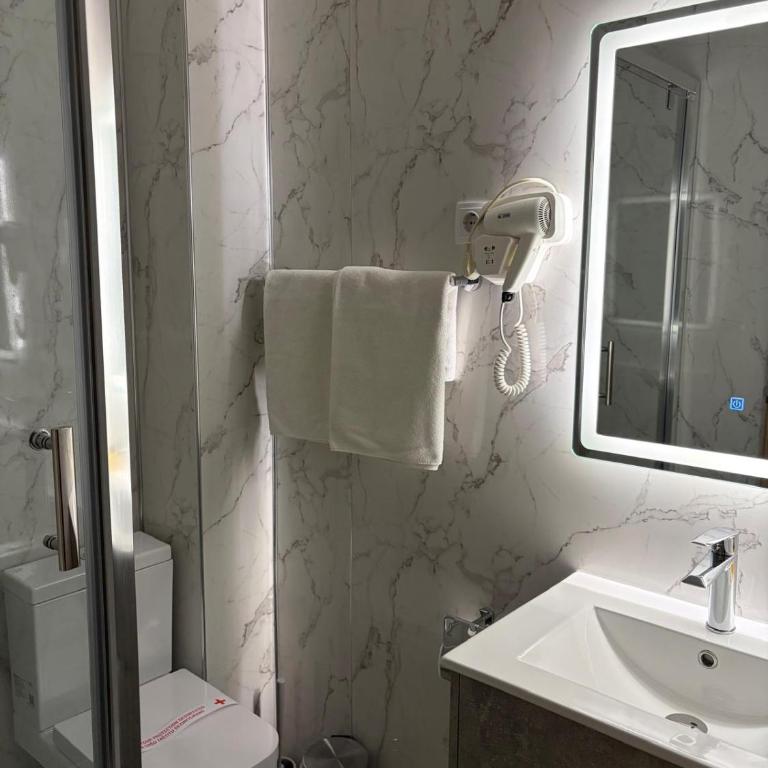Hotel Sokak - Dvokrevetna Soba sa Bračnim Krevetom/Zasebnim Krevetima - 14