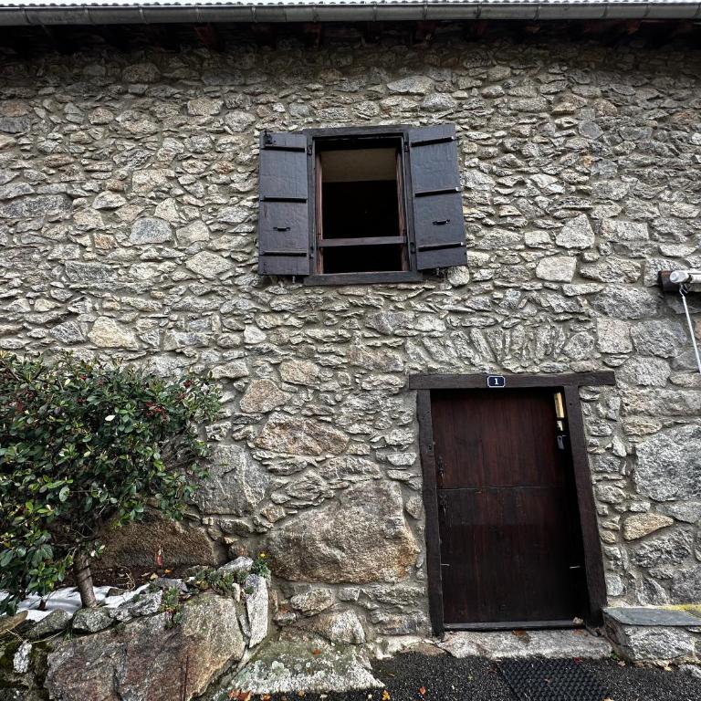 Maison de Montagne - Three-Bedroom House - 12