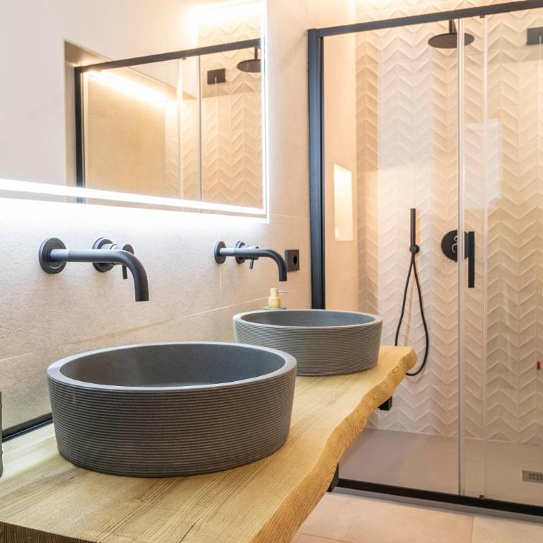 Sardinian Days - Suites & Rooms - King Room with Spa Bath - 16