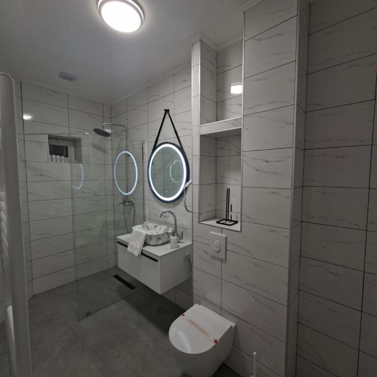 Pansion Kod Brajlovica - Luxury Quadruple Room - 3