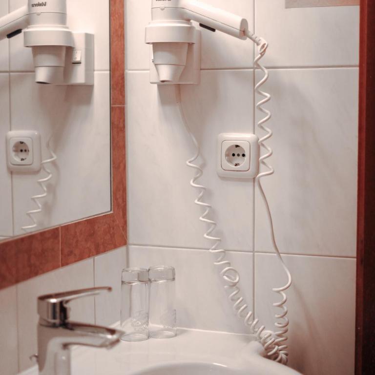 Hotel Garni Pension zur Wacht - Chambre Triple - 10