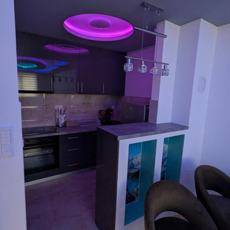 Apartman Orijent - One-Bedroom Apartment - 1