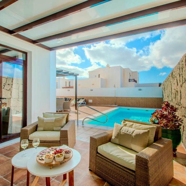Tania Luxury Home - Villa with Private Pool - 2