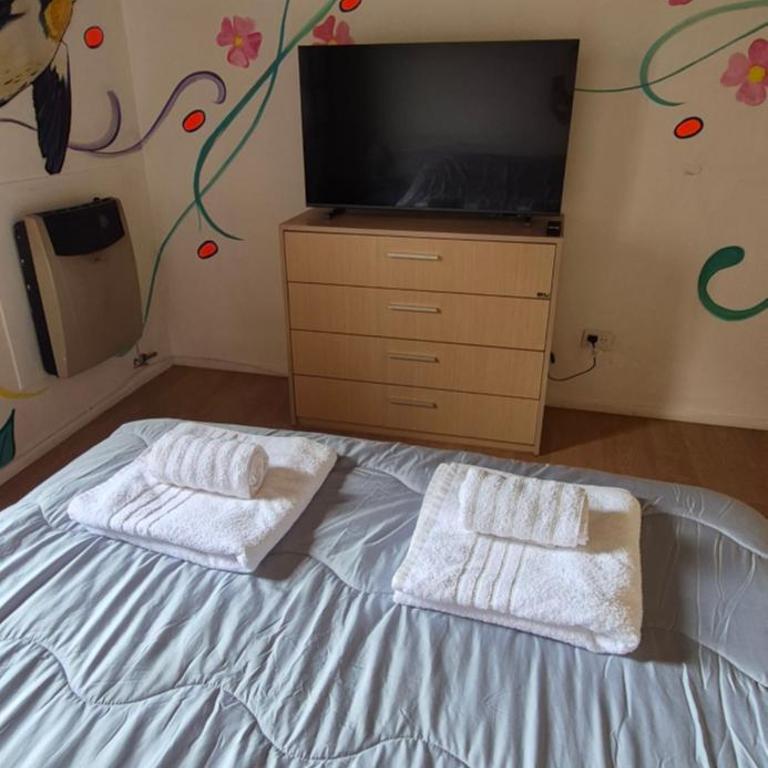 Departamento patio interno en zona centro - Two-Bedroom Apartment - 24