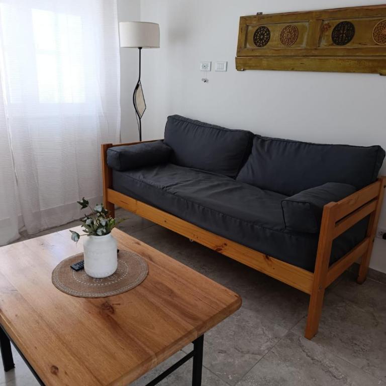 Departamento céntrico planta baja - Two-Bedroom House - 5