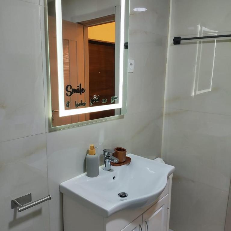Apartments Sunny - One-Bedroom Apartment - 5