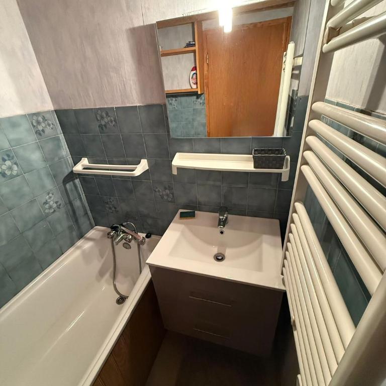 Appartement 5 pers - Draps et serviettes inclus - Appartement 1 Chambre - 2