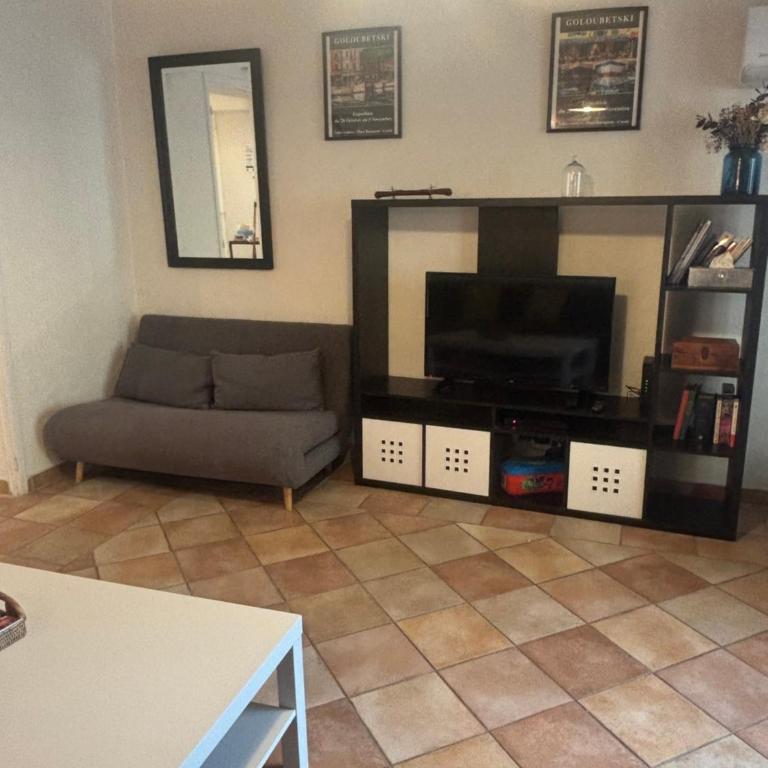 Cassis T2 Les Pieds Dans L'eau - Appartement 1 Chambre - 5
