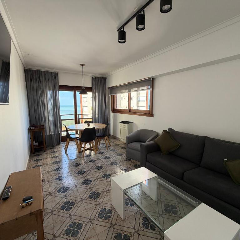 Dos ambientes vista al mar - Apartamento de 1 dormitorio - 2