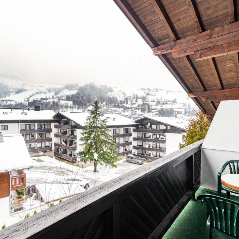 Alpine Escape with Kitzsteinhorn View - Studio mit Bergblick - 9