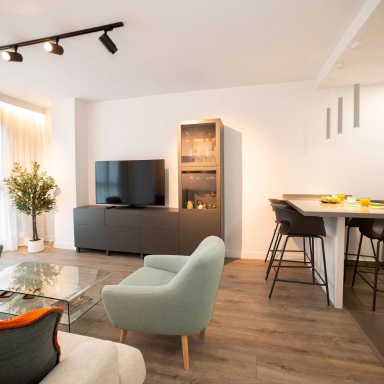 Mirasierra Luxury Home - Two-Bedroom Apartment - 1