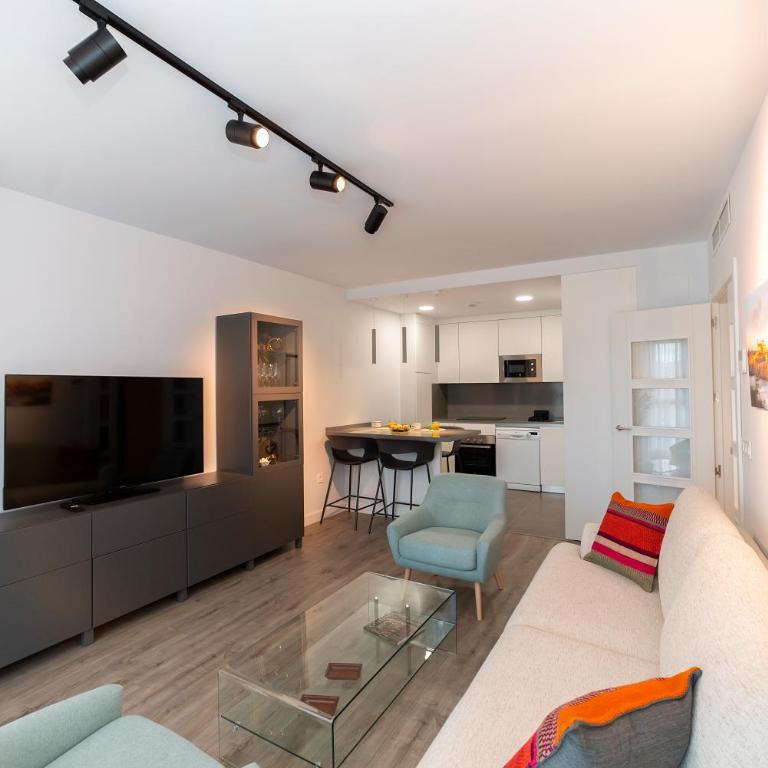 Mirasierra Luxury Home - Two-Bedroom Apartment - 2
