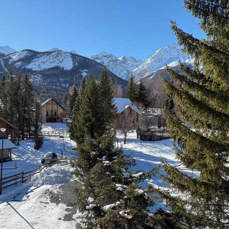 Esprit chalet, grand appartement neuf avec poêle à bois - Appartement 3 Chambres - 21