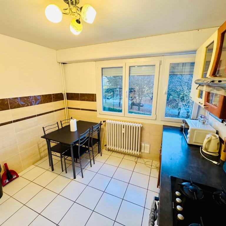 Appartement 4-6 pers - Parking - Fibre - Idéal équipes chantier - Appartement 2 Chambres - 4