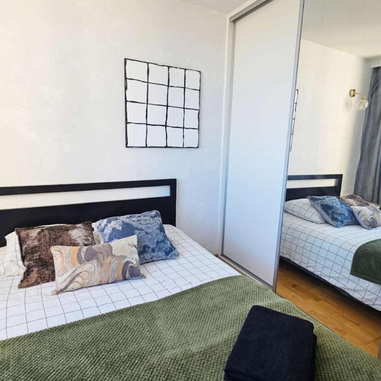 Beautiful&big apt for 8persons parking free - Appartement 3 Chambres - 22