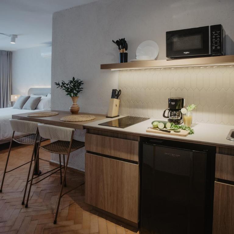 Pranik Living - Estudio con balcón - 2