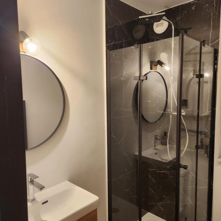 studio ski aux pieds avec parking couvert - One-Bedroom Apartment - 5