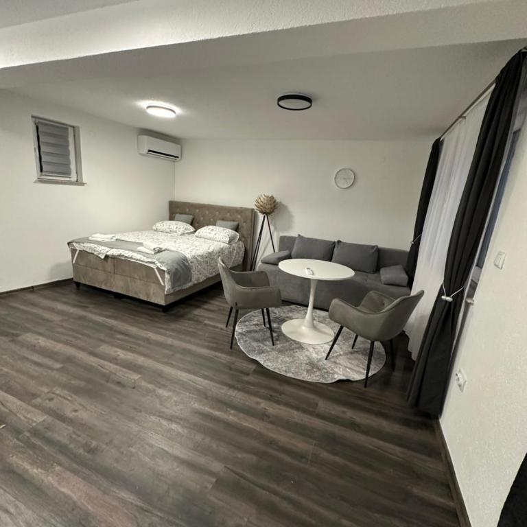 Ajla apartman - Apartman sa 1 Spavaćom Sobom - 1