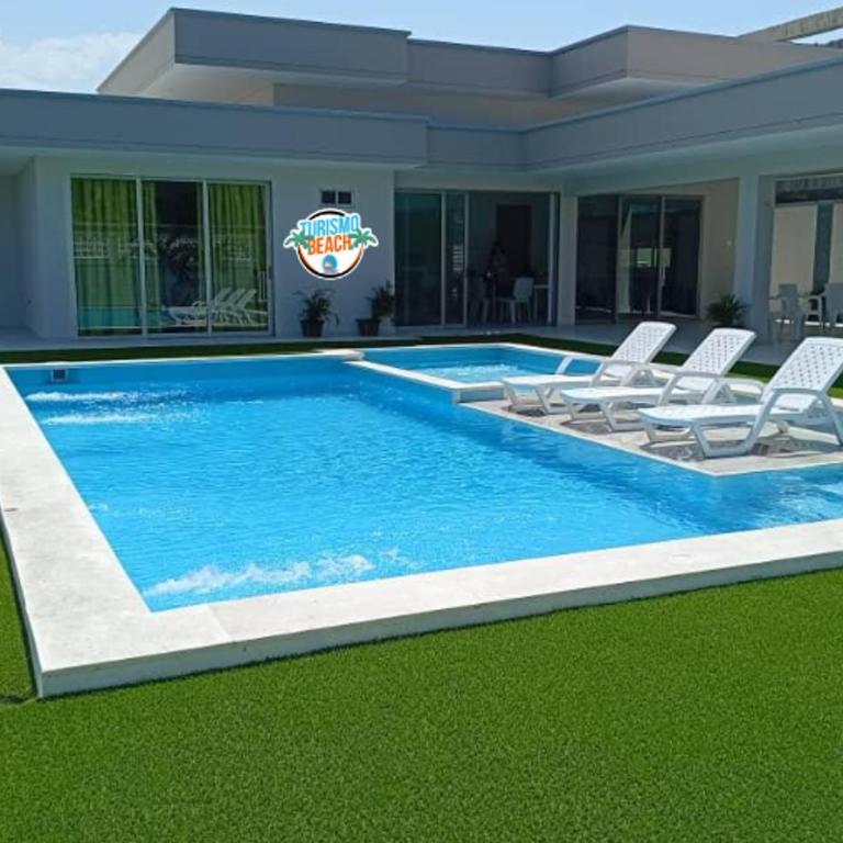 Sun Beach - Six-Bedroom House - 36