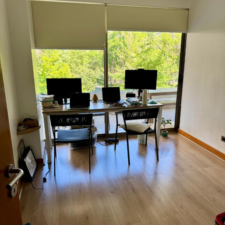 Grande y lujoso departamento en el Golf - Three-Bedroom Apartment - 11