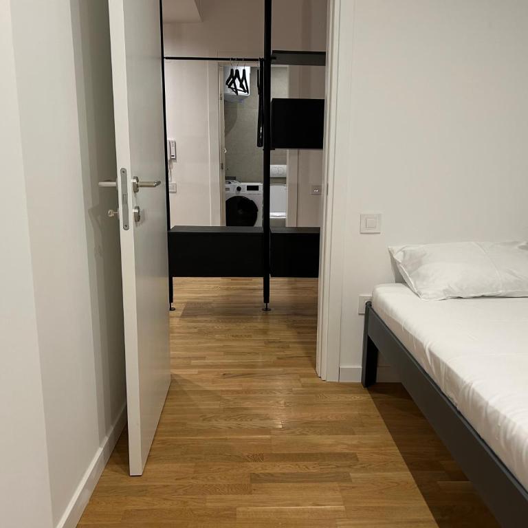 Tokyo88 Apartment - Two-Bedroom Apartment - 32