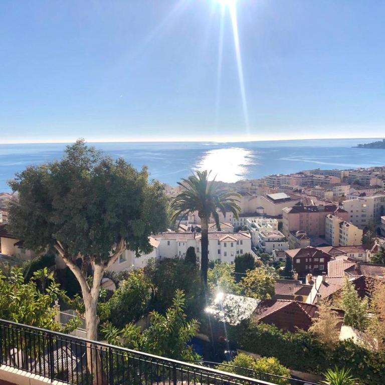 Appartement spacieux à 10 minutes de la plage, vue mer - Two-Bedroom Apartment - 3