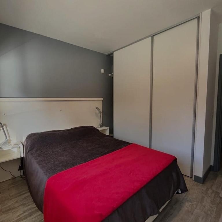 Departamento PB con Pileta - One-Bedroom Apartment - 8