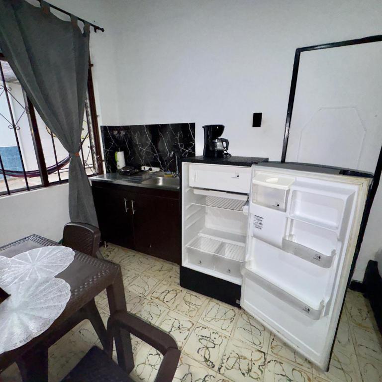 Apartaestudio san Jose - Estudio Familiar - 6