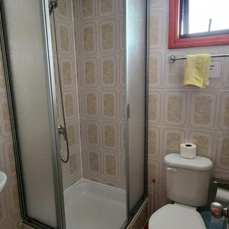 Hostal La nona - Habitación Triple Básica con baño compartido - 2