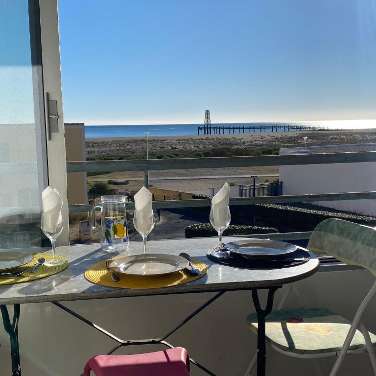 Appartement T2 refait à neuf, 4 pers, vue mer, ascenseur, parking - FR-1-798-60 - Apartamento - 2