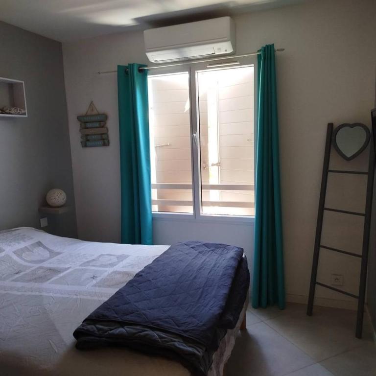Joli T4 climatisé 3* avec jardin à Bormes-les-Mimosas - FR-1-610-117 - Appartement - 9