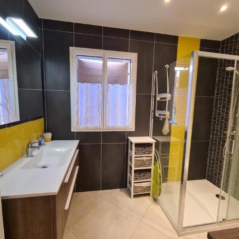 Joli T4 climatisé 3* avec jardin à Bormes-les-Mimosas - FR-1-610-117 - Appartement - 11
