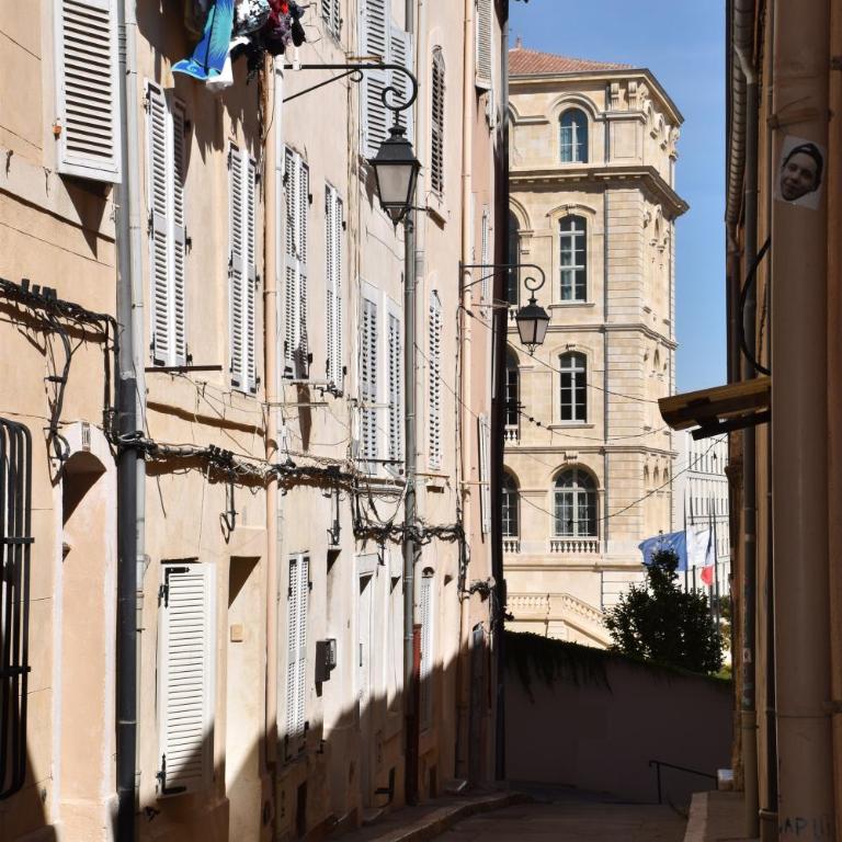 Sous le Clocher - Appartement - 34