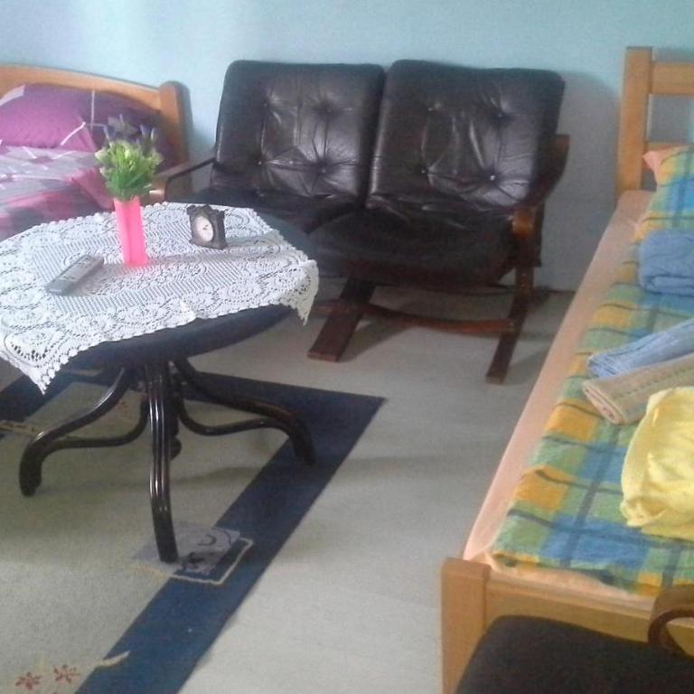 Guest house Mirijevski Konak - Niskobudžetna Dvokrevetna Soba sa Zasebnim Krevetima - 6