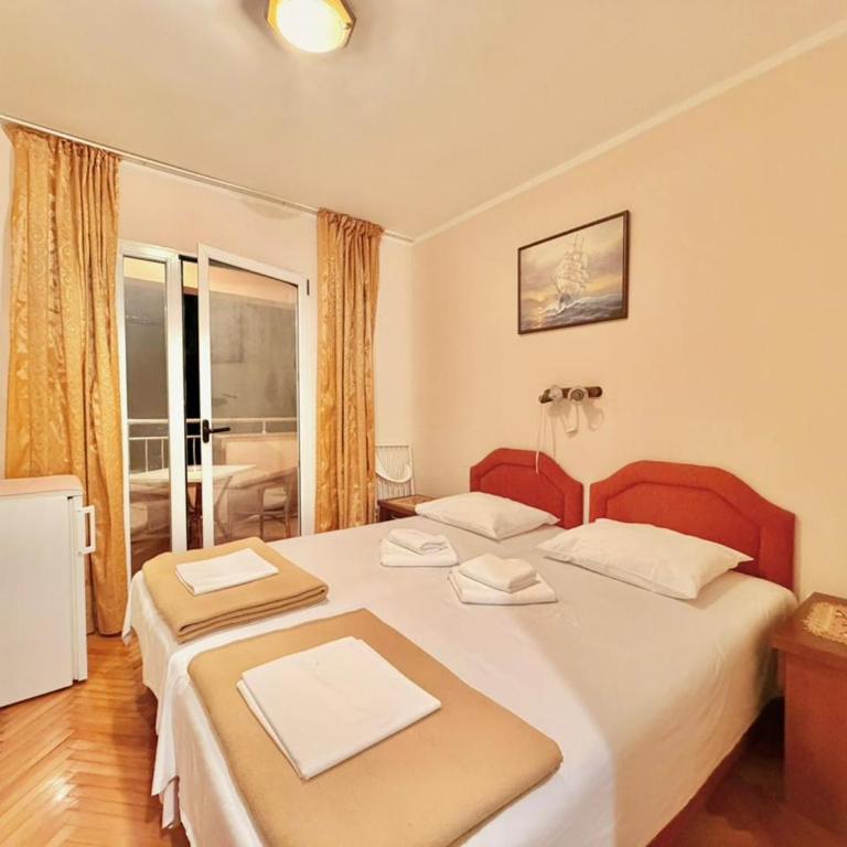 Beachfront Apartments Oaza 1 - Double or Twin Room with Sea View - 6