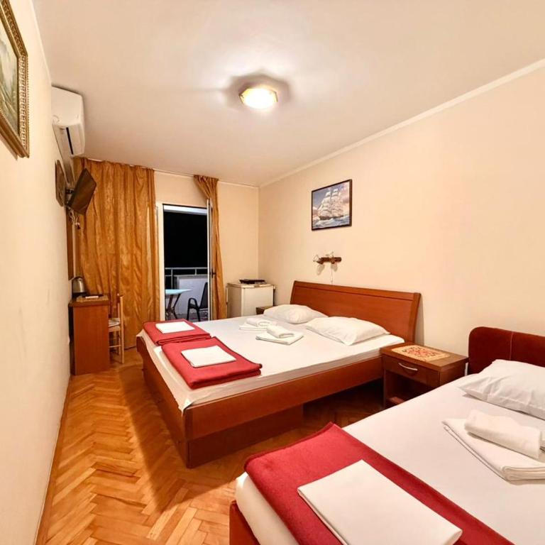 Beachfront Apartments Oaza 1 - Triple Room with Sea View - 7