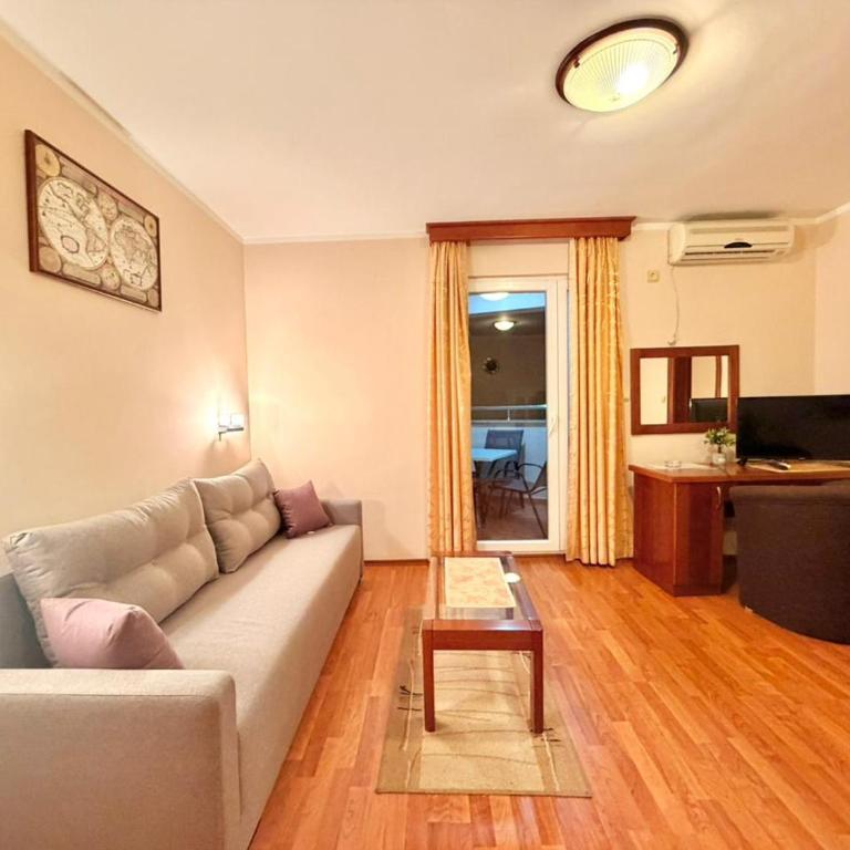 Beachfront Apartments Oaza 1 - Apartment with Sea View - 2