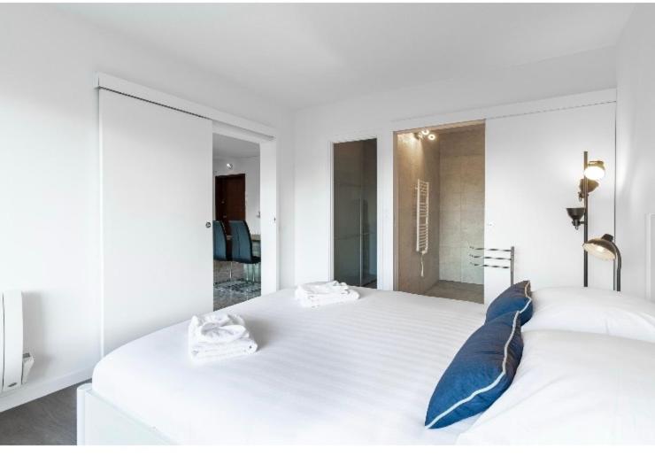 Nice Sea View Apartment Pool Terrace Parking Air Conditioning 4Sleeps - Appartement 1 Chambre - 12